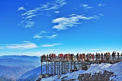 《拳皇15》DLC角色“高尼茨”介绍视频 6月20日上线